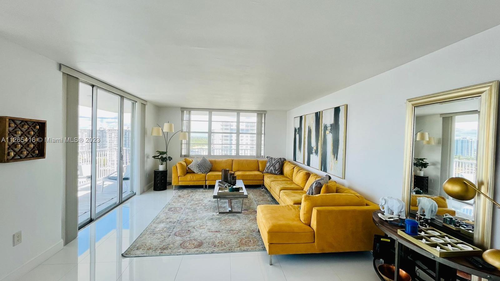 ADMIRALS PORT CONDO-EAST - Residential