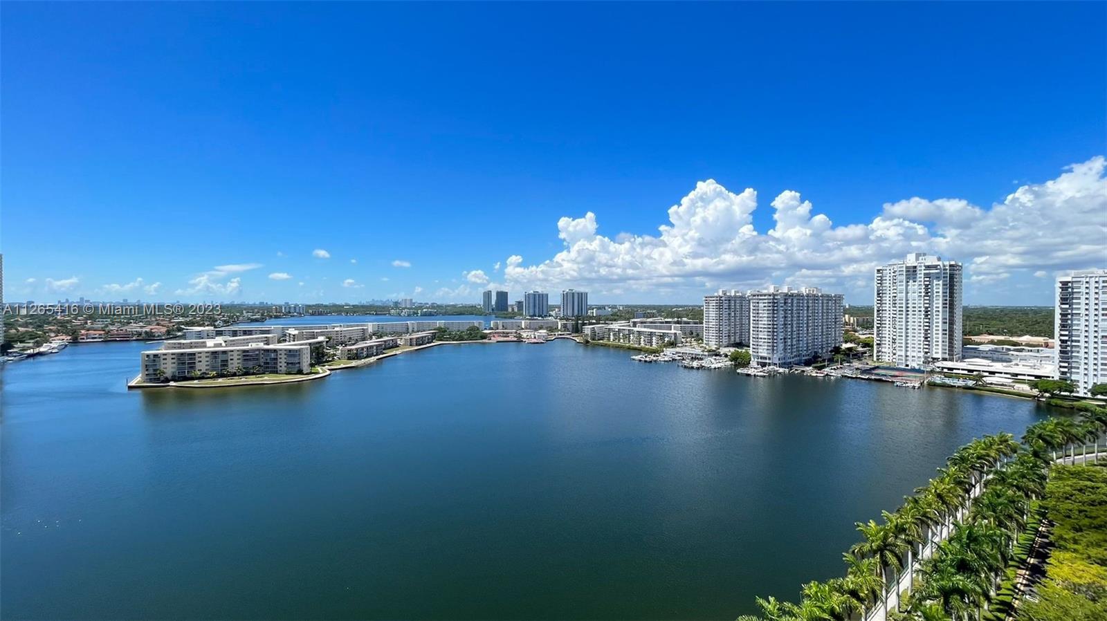 ADMIRALS PORT CONDO-EAST - Residential
