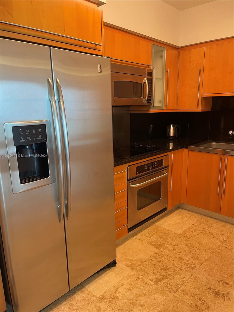 AKOYA CONDO - Residential Lease