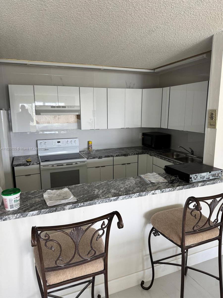 NARANJA LAKES CONDO 5 - Residential