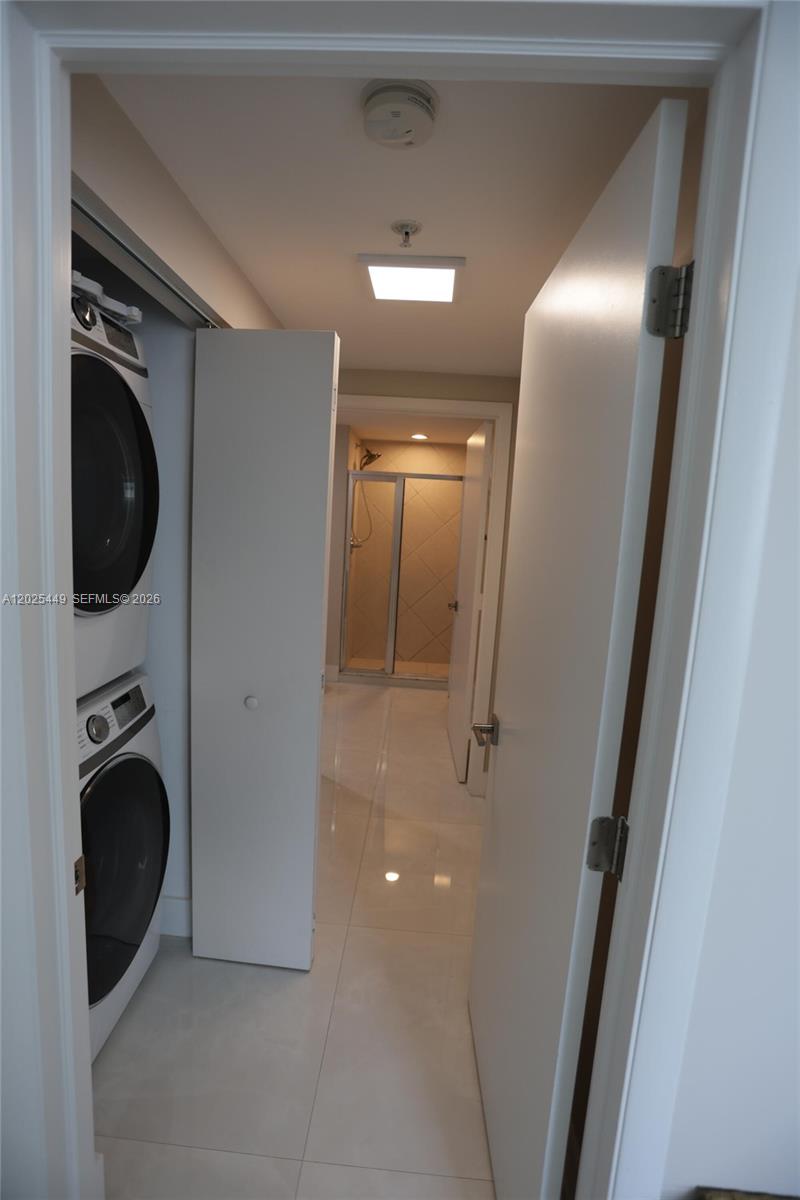 ONE MIAMI WEST CONDO - Residential Lease