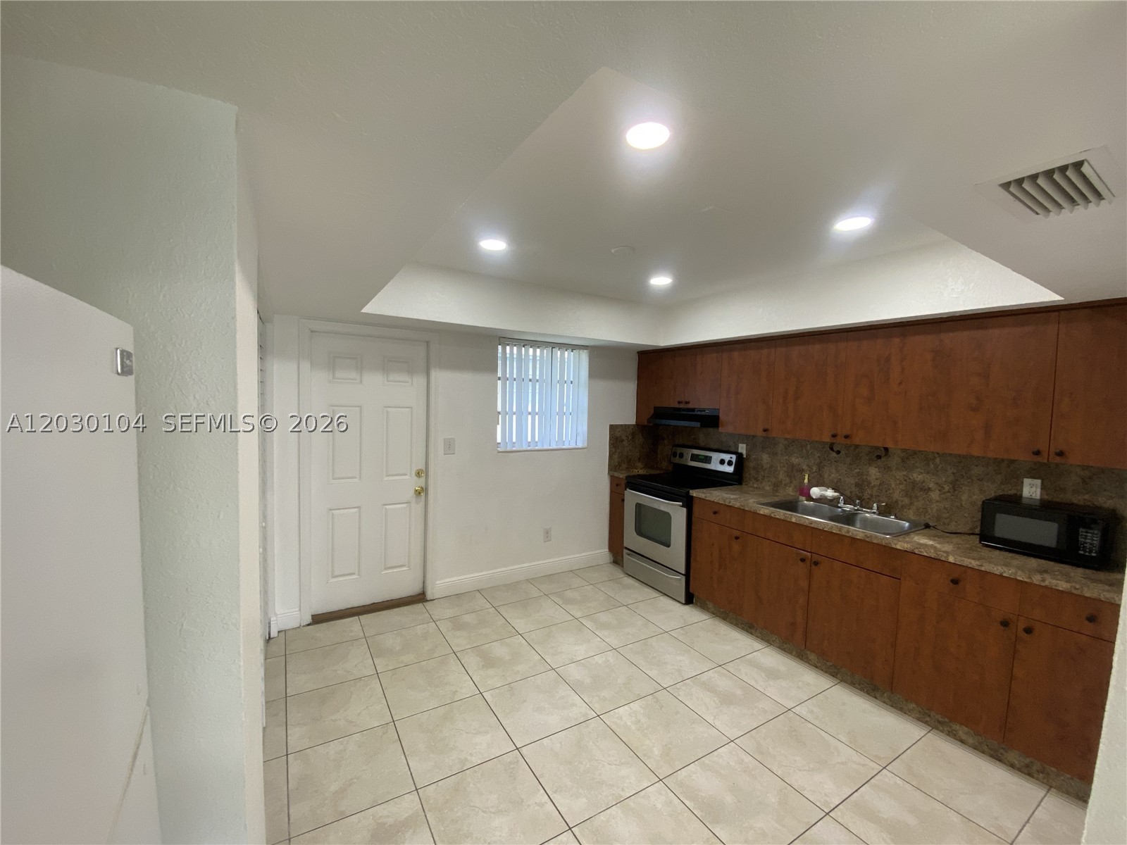 SO ALLAPATTAH GARDENS - Residential Lease