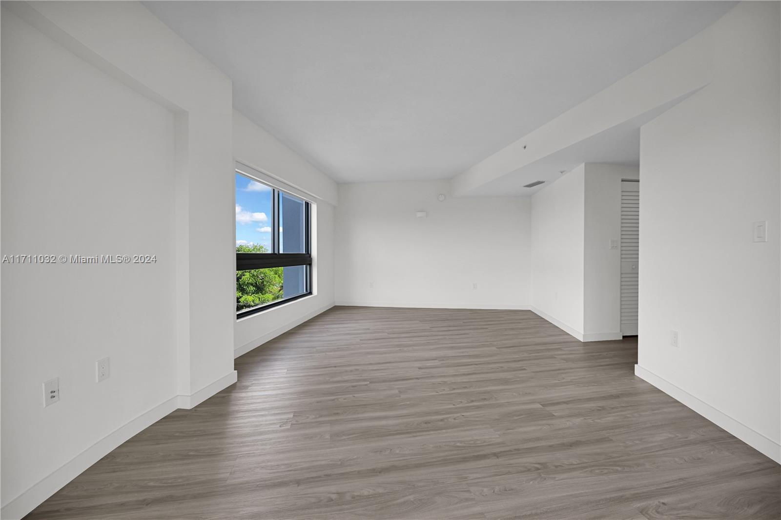 SILVER BLUFF EST SEC C - Residential Lease