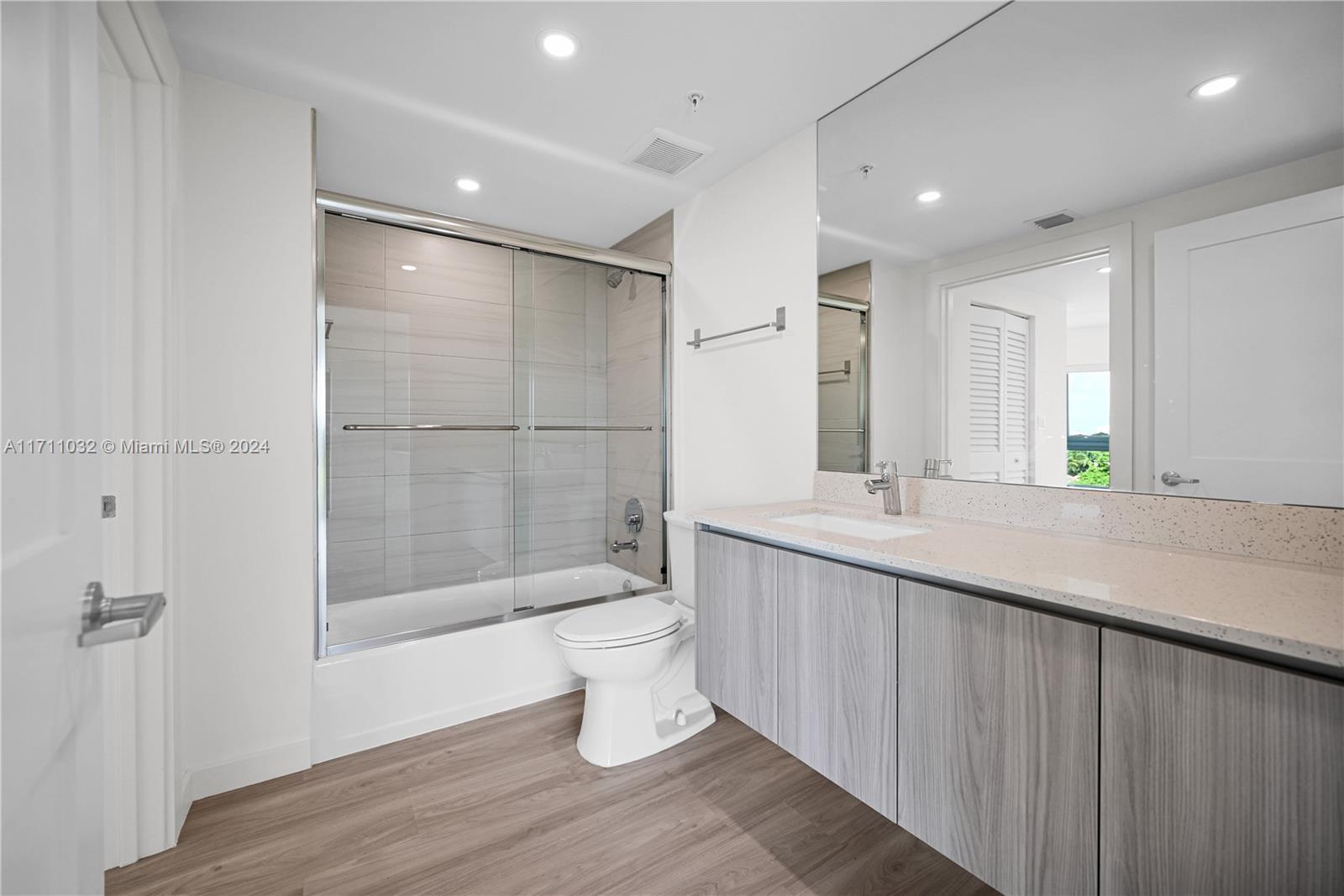 SILVER BLUFF EST SEC C - Residential Lease