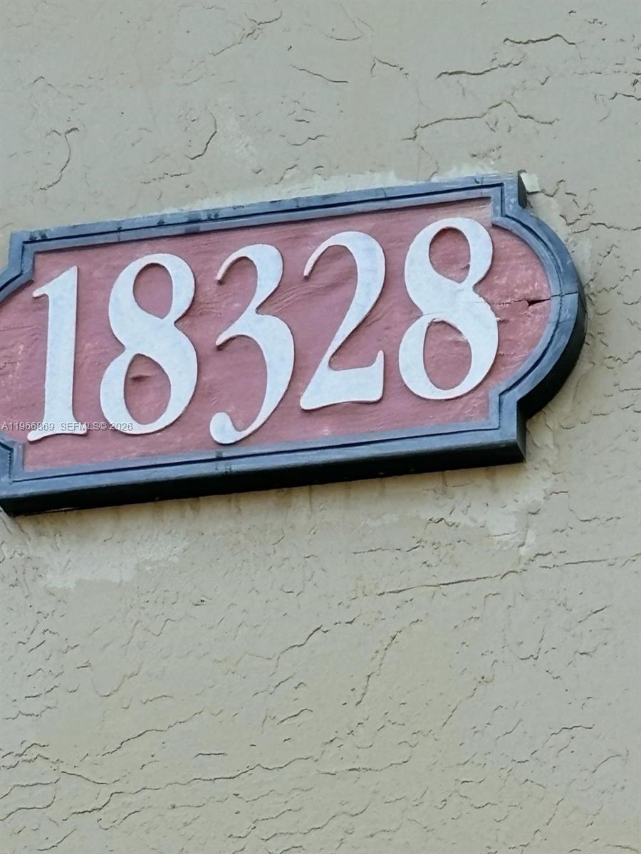 NICE SECOND FLOOR WALK UP UNIT IN LA HACIENDA. 1 BED 1 BATH. UNIQUE GEM WITH 2 ASSIGNED PARKING SPACES. CONDO OFFERS MANY AMENITIES SUCH AS: PLAYGROUND, POOL, CLUBHOUSE, AND MORE. CLOSE TO MAJOR HIGHWAYS, SHOPPING CENTERS AND RESTAURANTS. SOLD AS IS. BUYER TO CHECK UPDATED HOA. UNIT SOLD AS IS