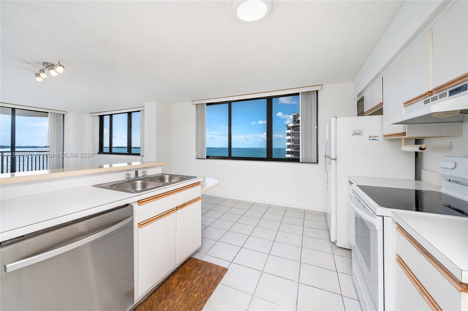 BRICKELL KEY II CONDO - Residential