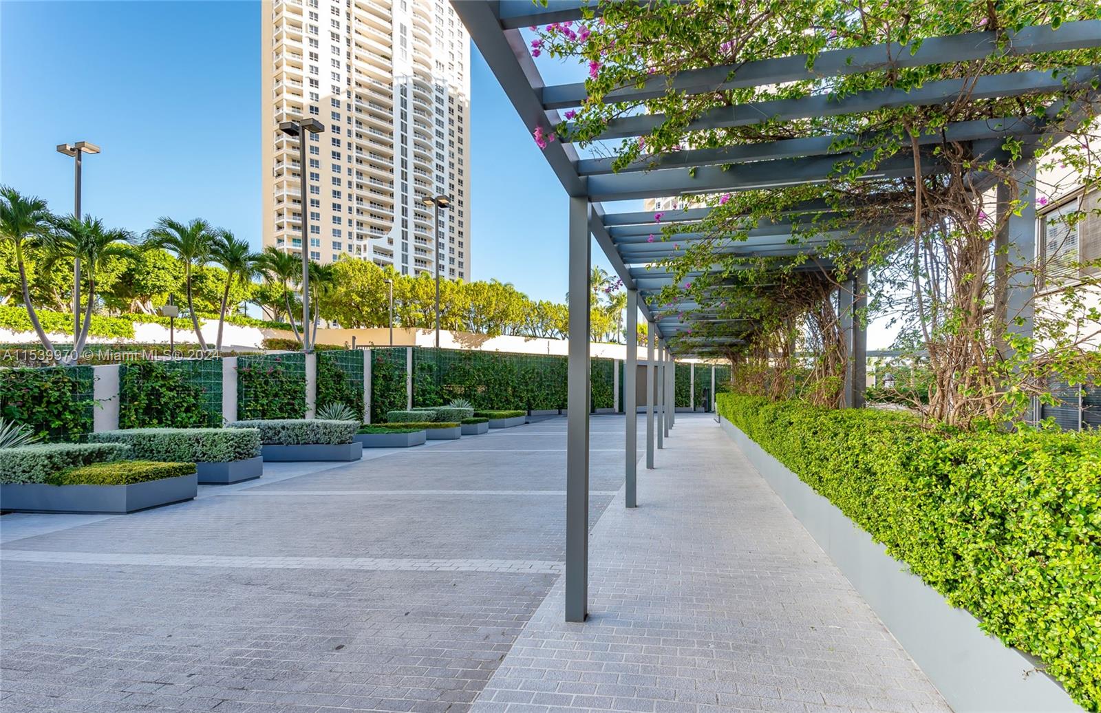 BRICKELL KEY II CONDO - Residential