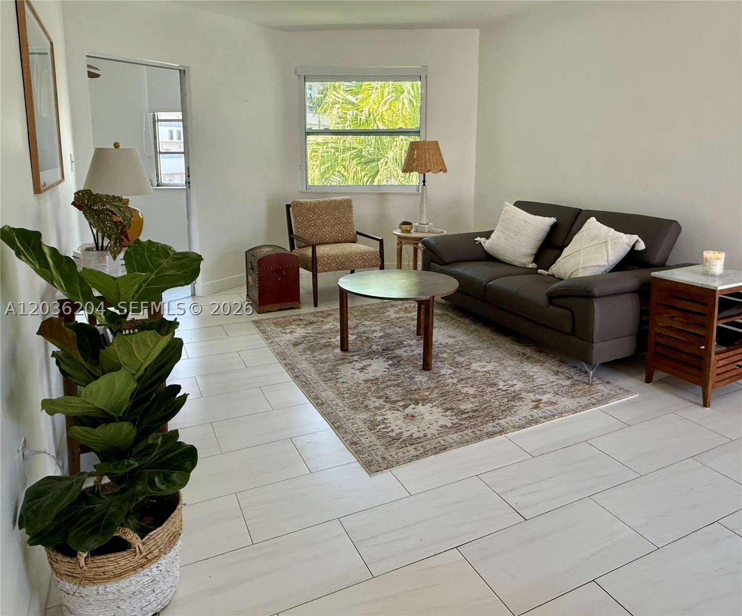 SKY LAKE GARDENS NO 4 CON - Residential