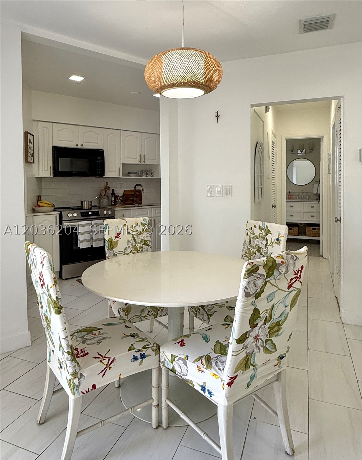 SKY LAKE GARDENS NO 4 CON - Residential