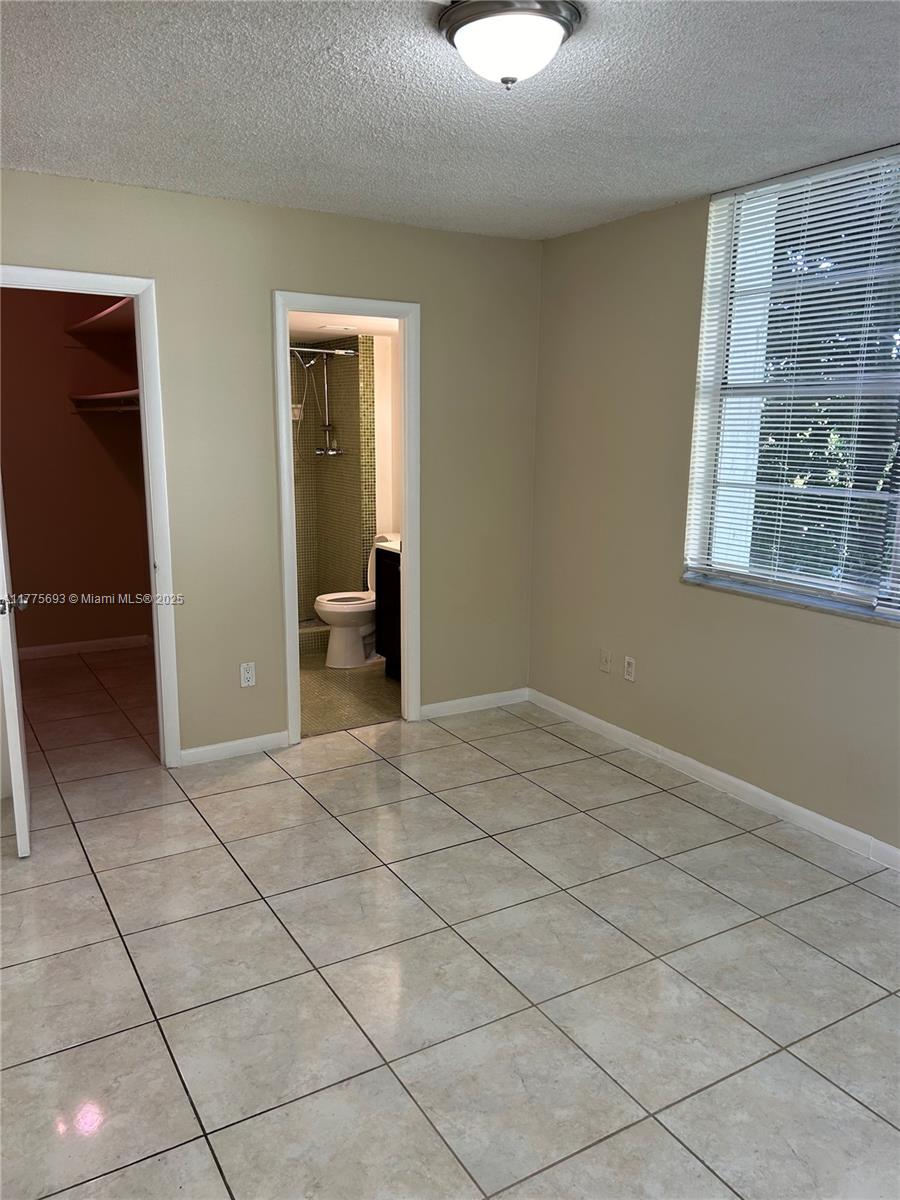MONTECARLO CONDO - Residential