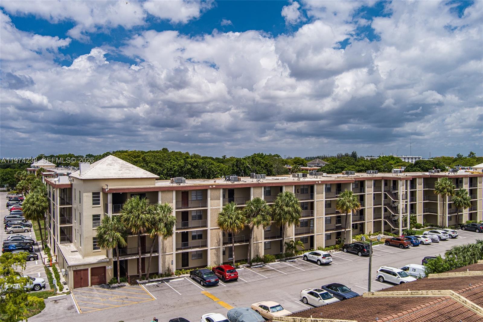 CYPRESS CHASE CONDO NO 8 - Residential