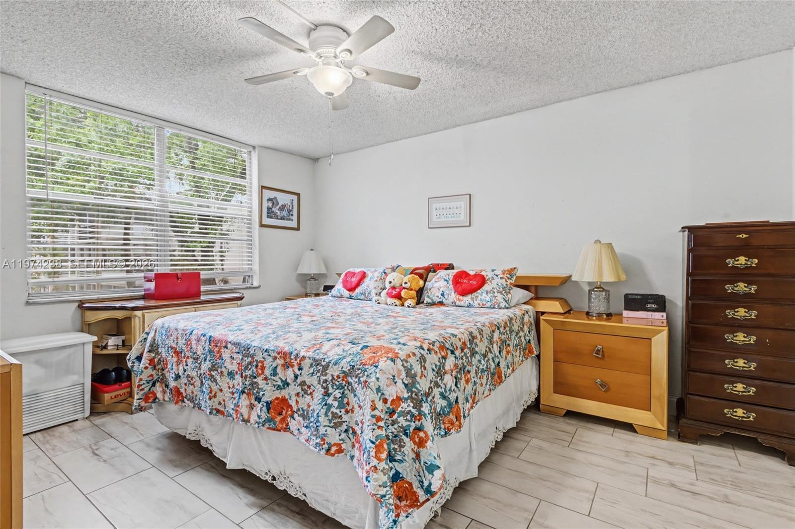 CYPRESS CHASE CONDO NO 8 - Residential
