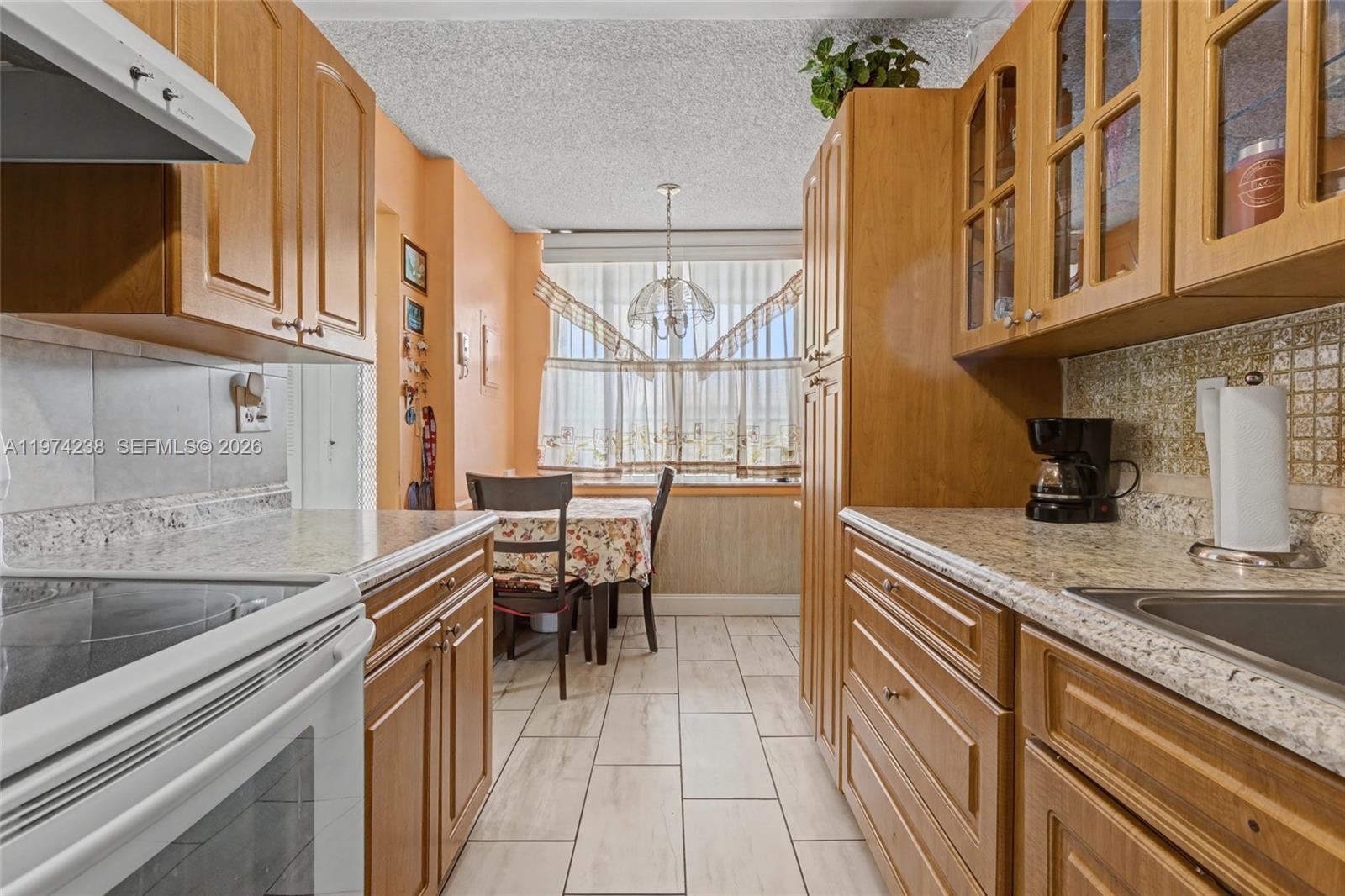 CYPRESS CHASE CONDO NO 8 - Residential