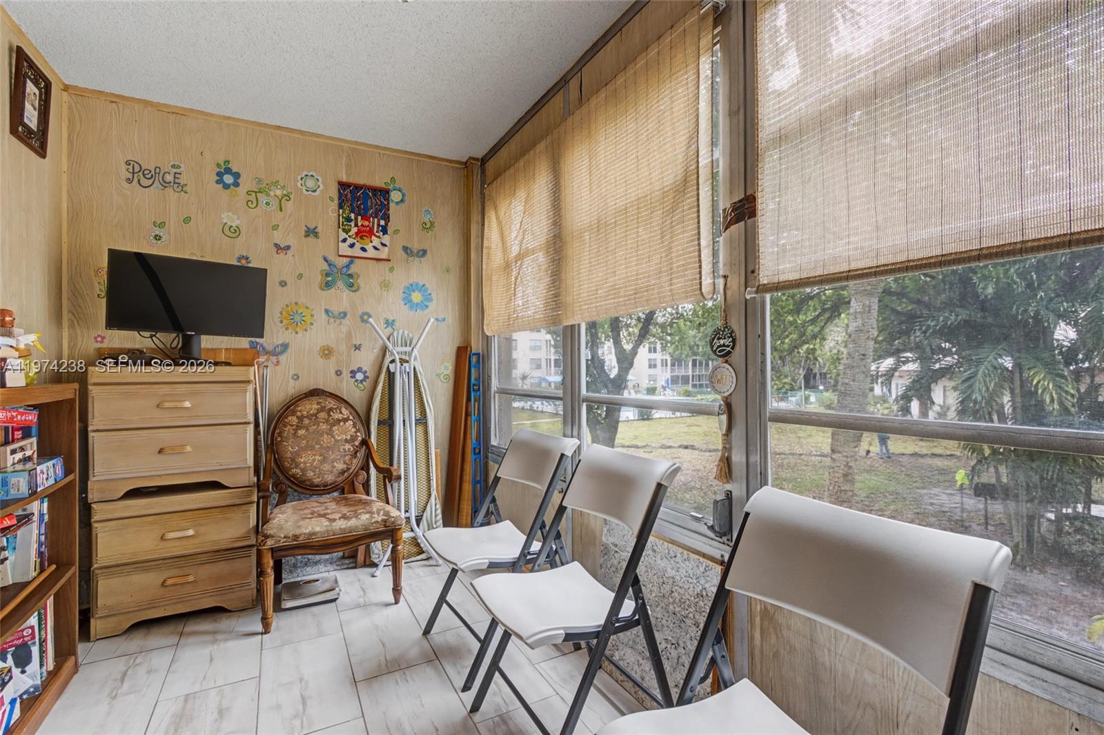 CYPRESS CHASE CONDO NO 8 - Residential