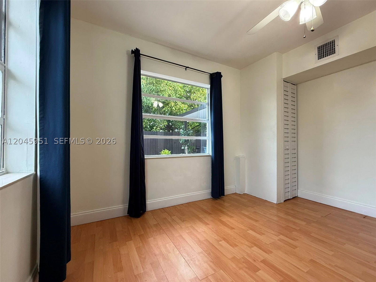 WINSTON PARK UNIT 7 - Residential Lease