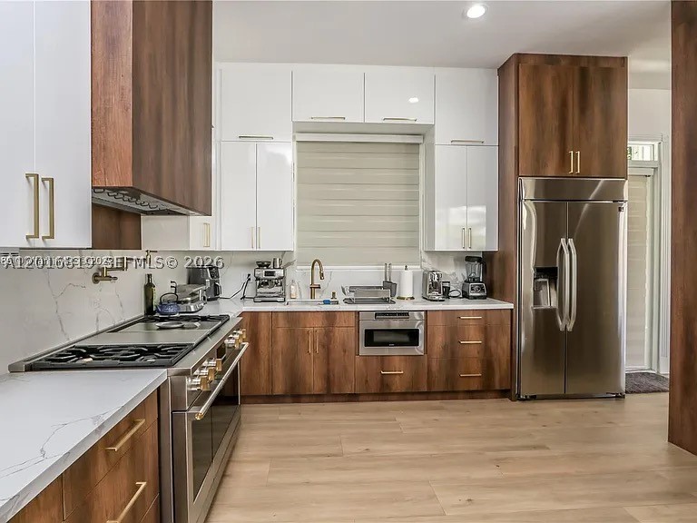 Lake Elizabeth sec 4 - Residential