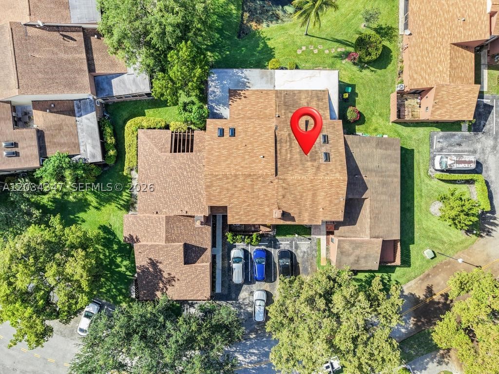 BANYAN LAKES - Residential