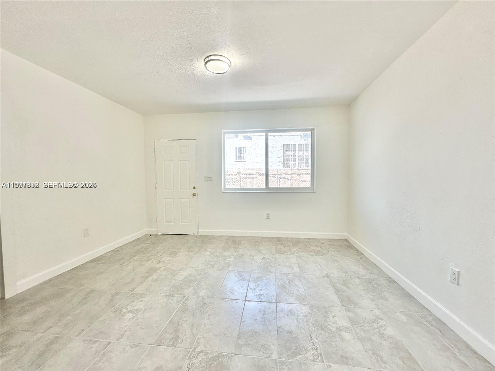 FLORAL PK 1ST AMD - Residential Lease
