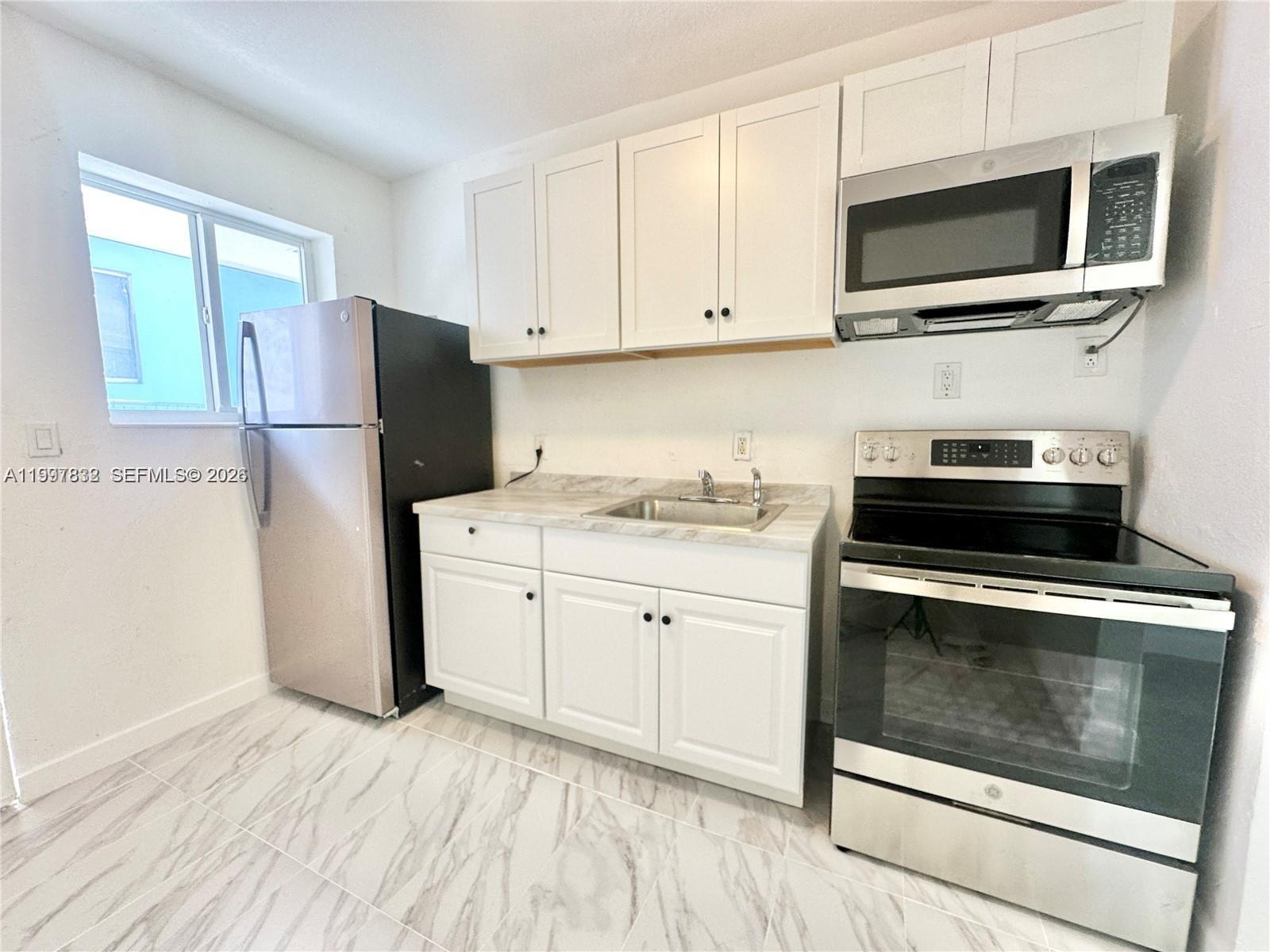 FLORAL PK 1ST AMD - Residential Lease