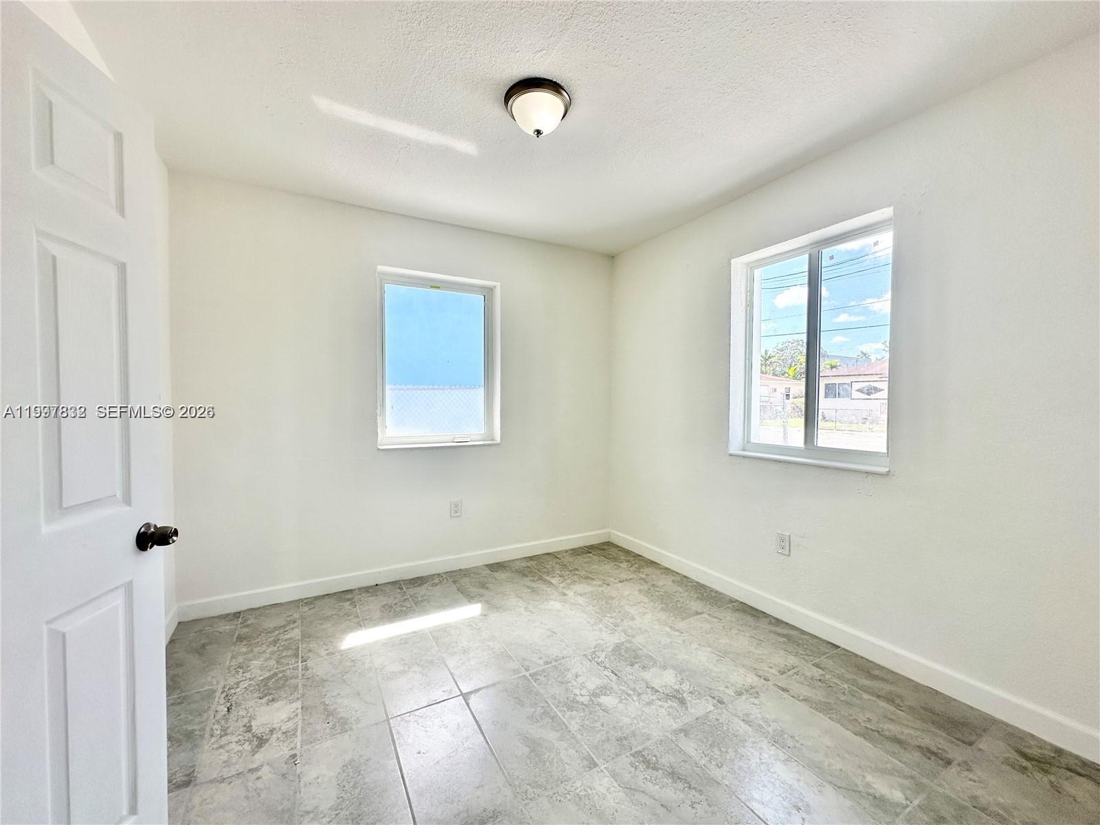 FLORAL PK 1ST AMD - Residential Lease