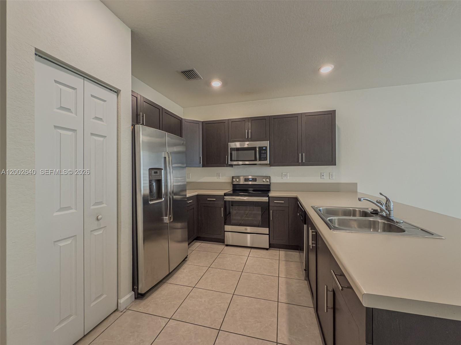 AQUABELLA SECTION TWO - Residential