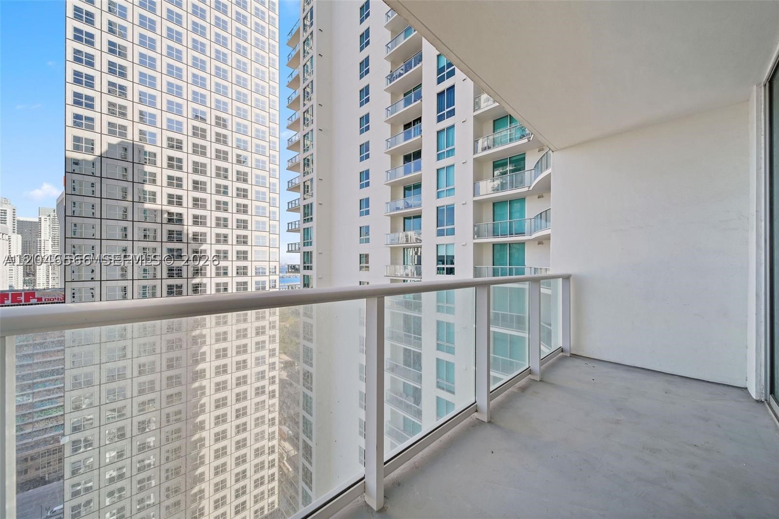 MET 1 CONDO - Residential