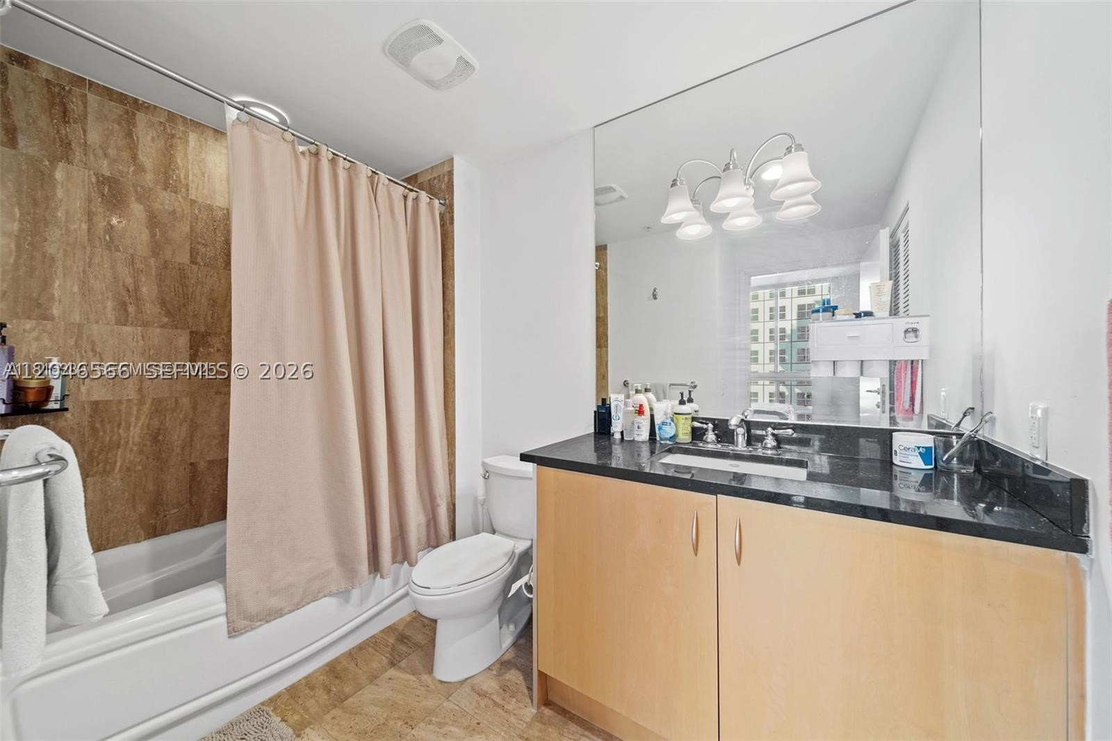 MET 1 CONDO - Residential