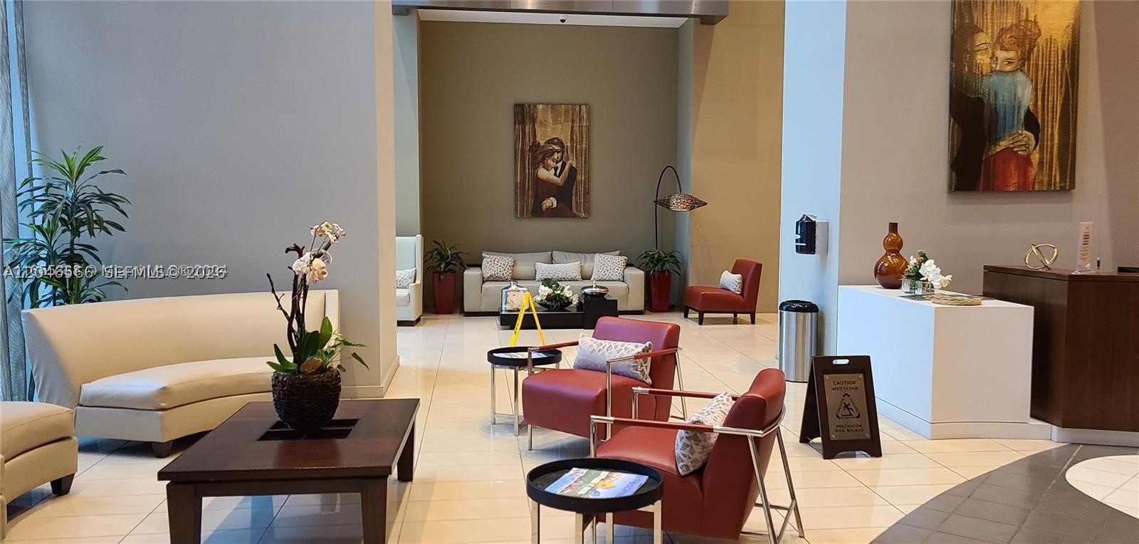 MET 1 CONDO - Residential