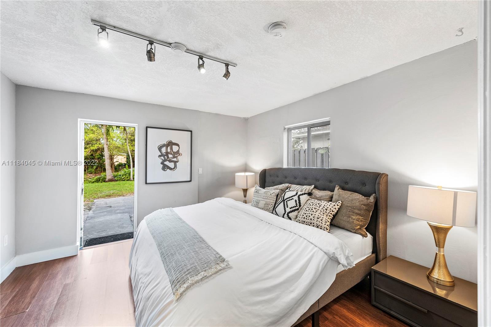 BELLEVUE BISCAYNE - Residential