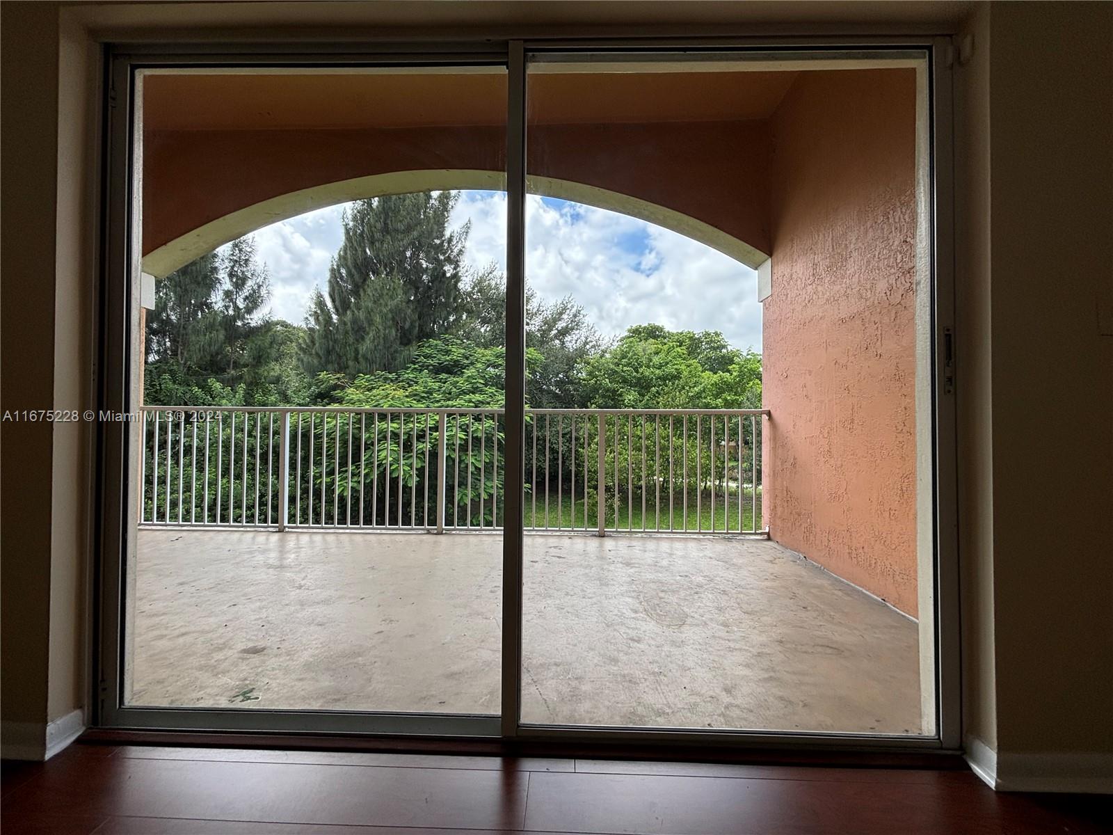 COURTYARDS AT DAVIE CONDO - Residential