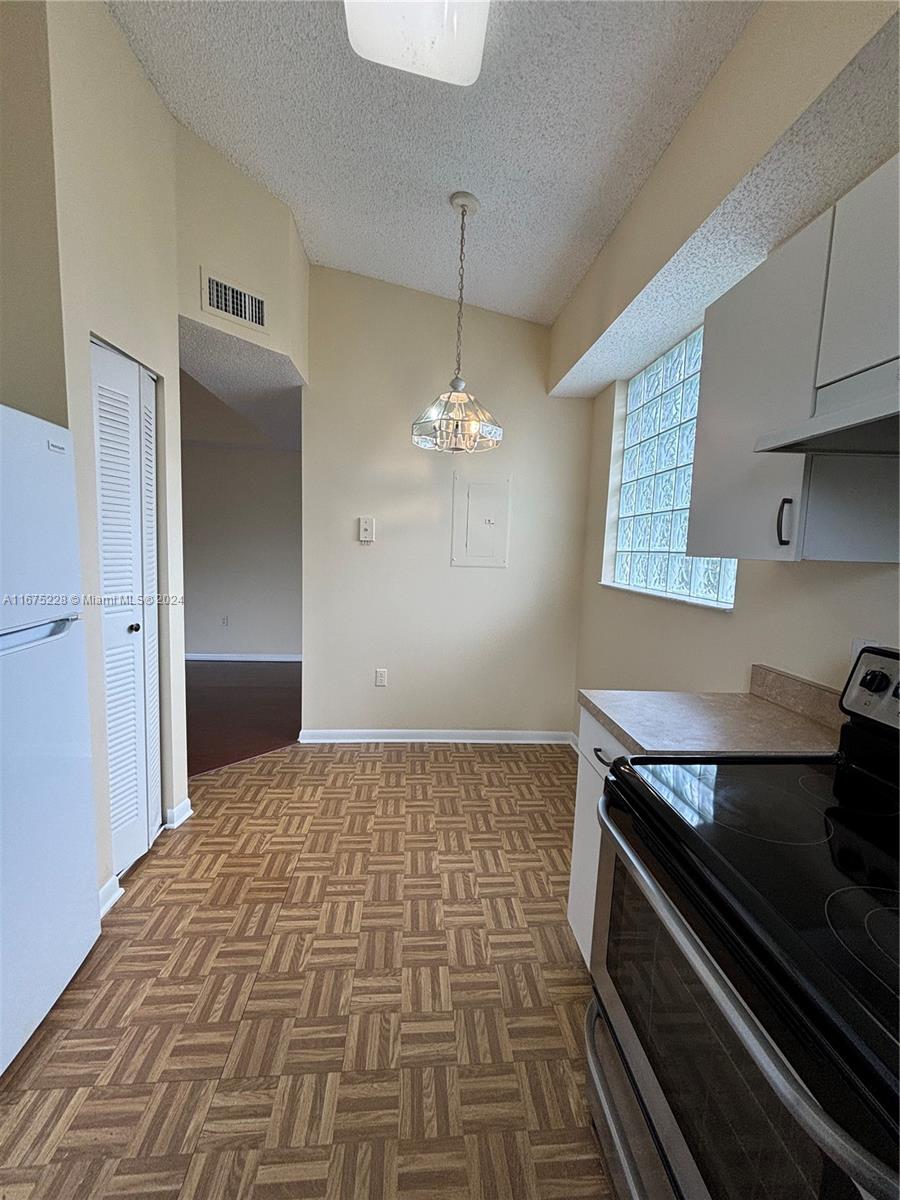 COURTYARDS AT DAVIE CONDO - Residential
