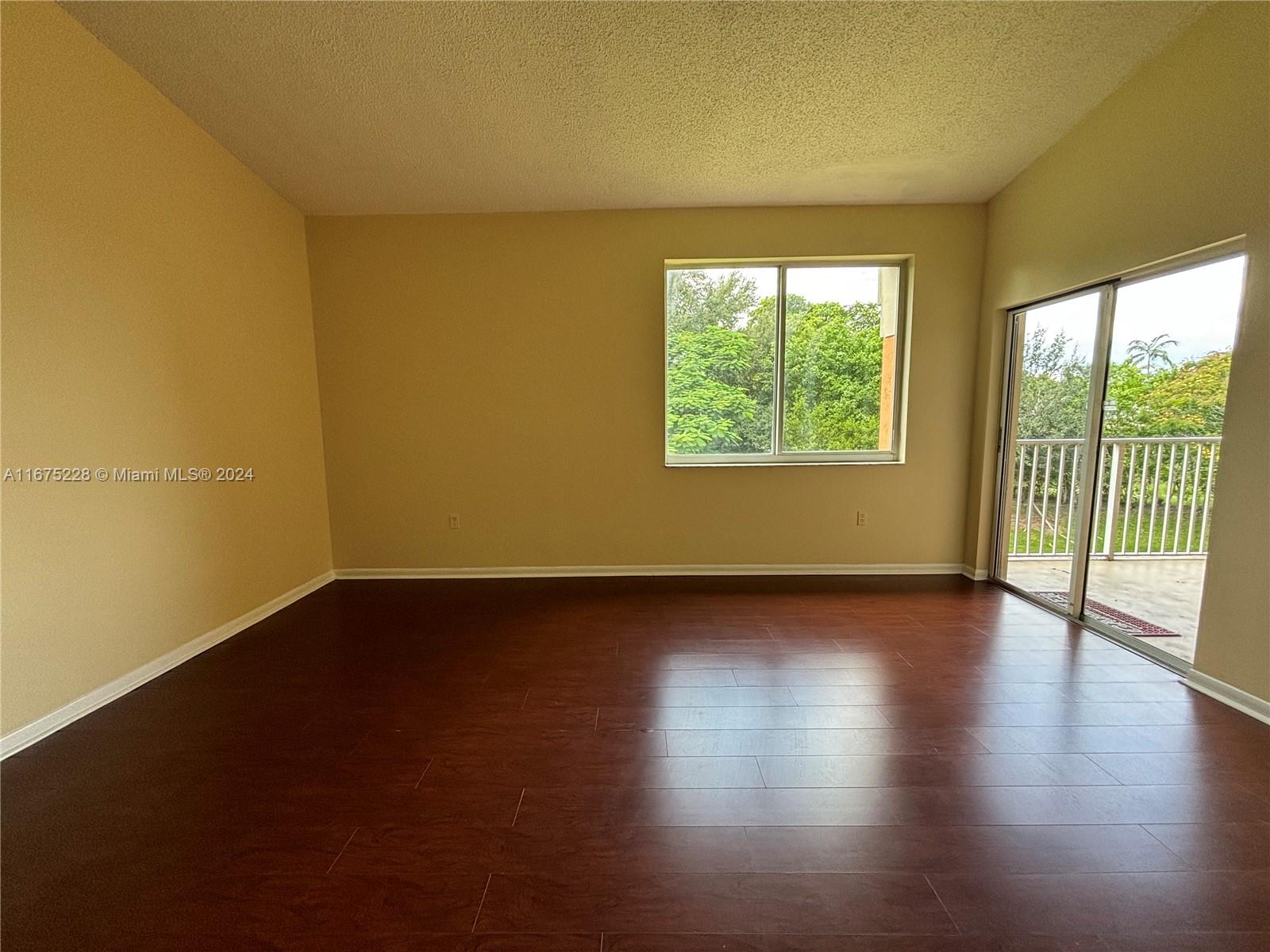 COURTYARDS AT DAVIE CONDO - Residential