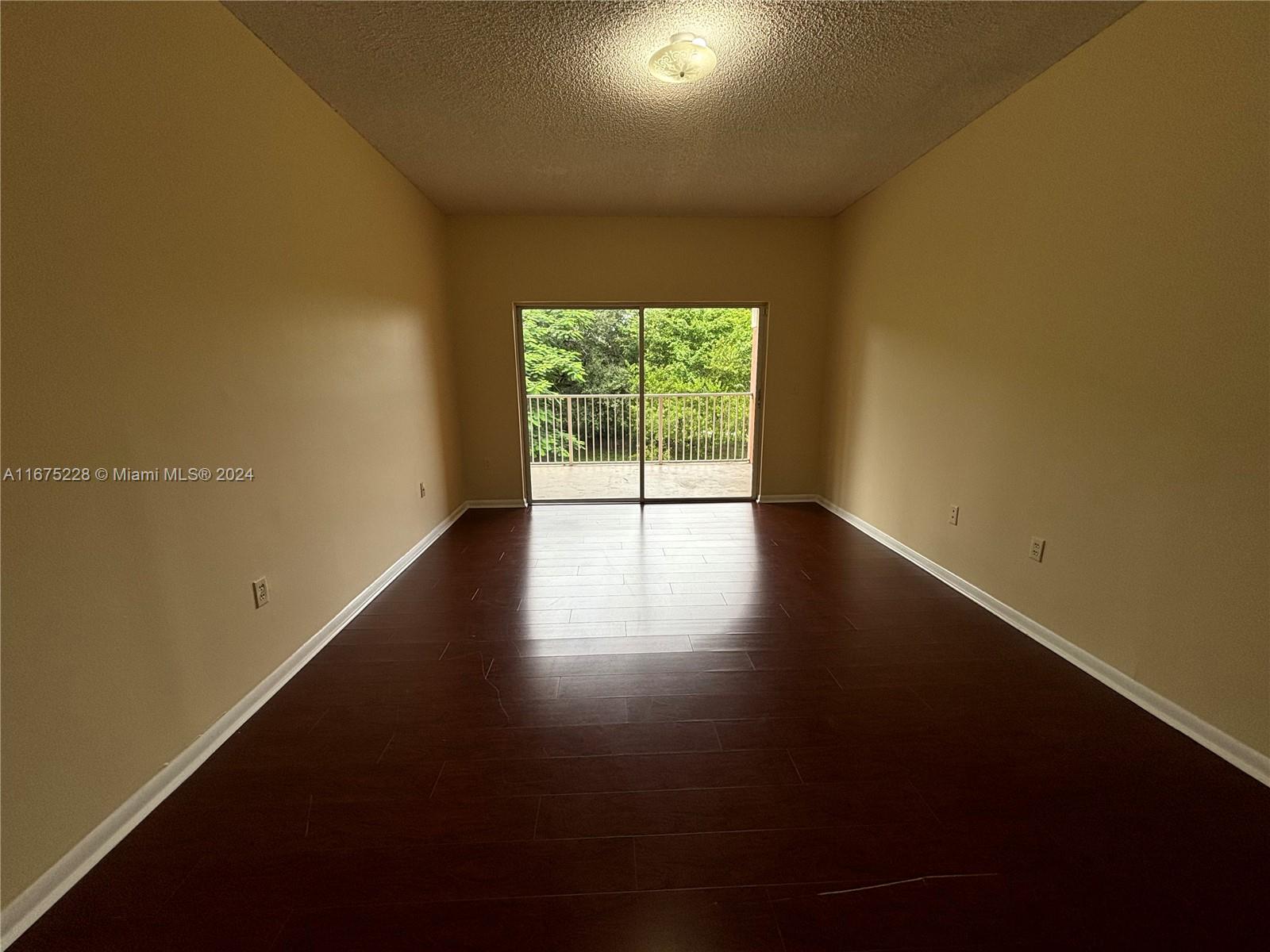 COURTYARDS AT DAVIE CONDO - Residential