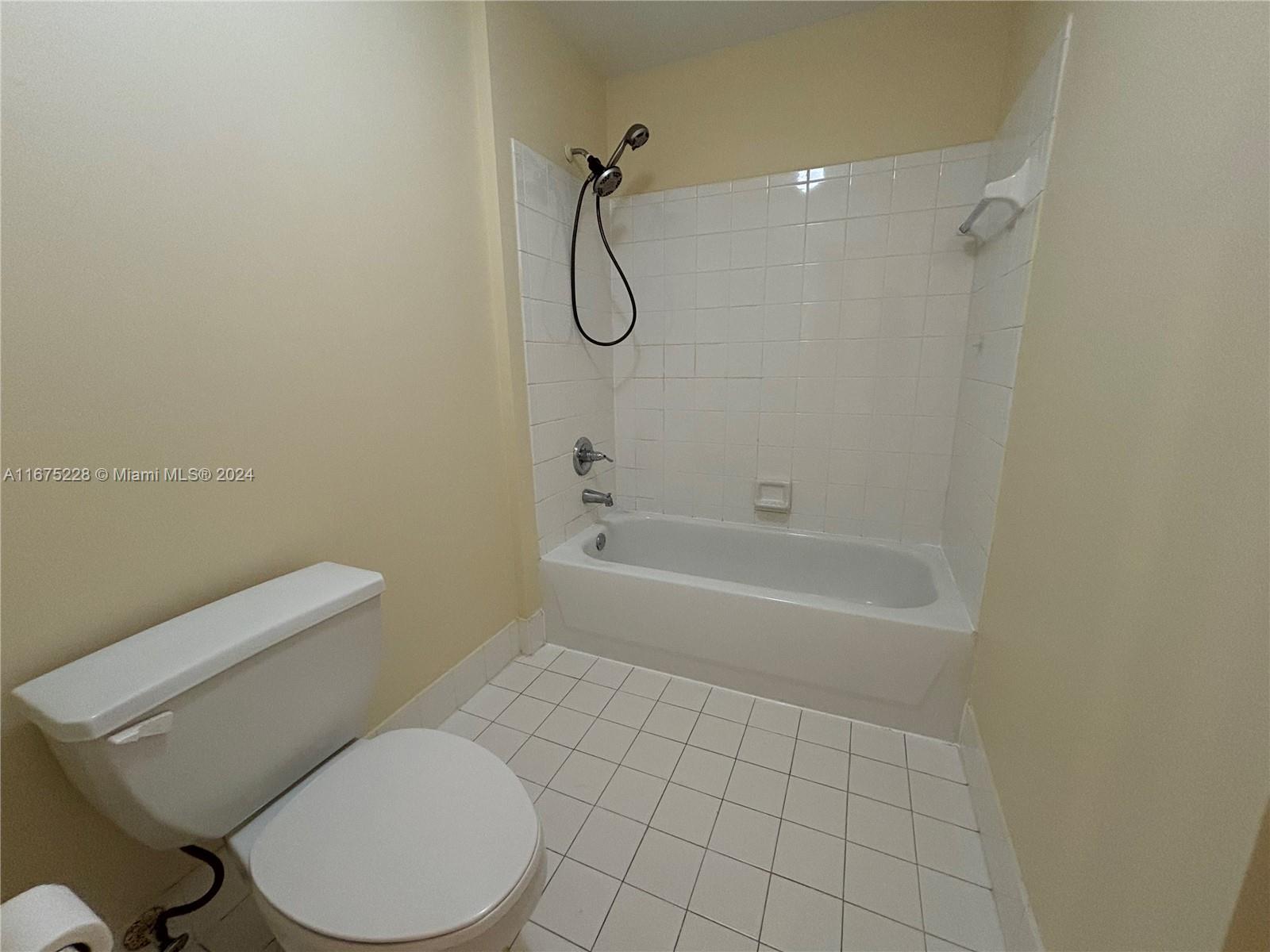 COURTYARDS AT DAVIE CONDO - Residential