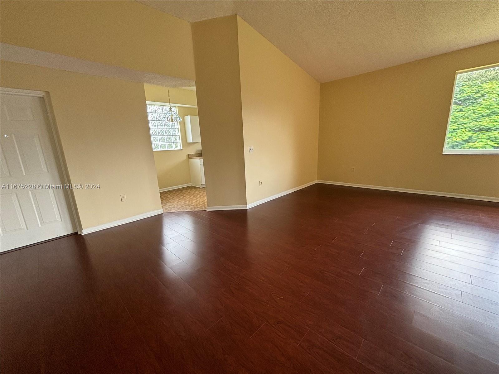 COURTYARDS AT DAVIE CONDO - Residential