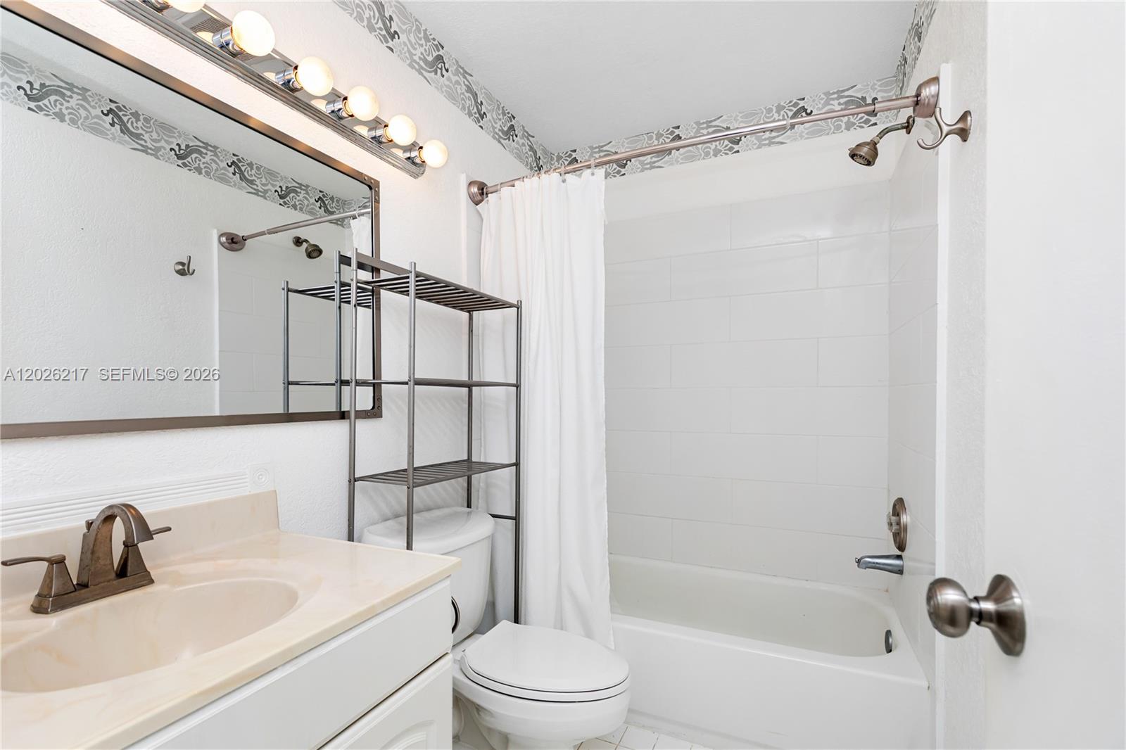 TARTAN COCONUT CREEK PHAS - Residential