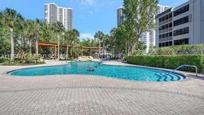MYSTIC POINTE TOWER 600 C - Residential