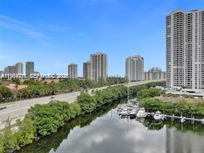 MYSTIC POINTE TOWER 600 C - Residential