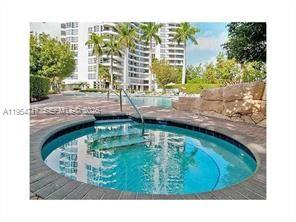 MYSTIC POINTE TOWER 600 C - Residential