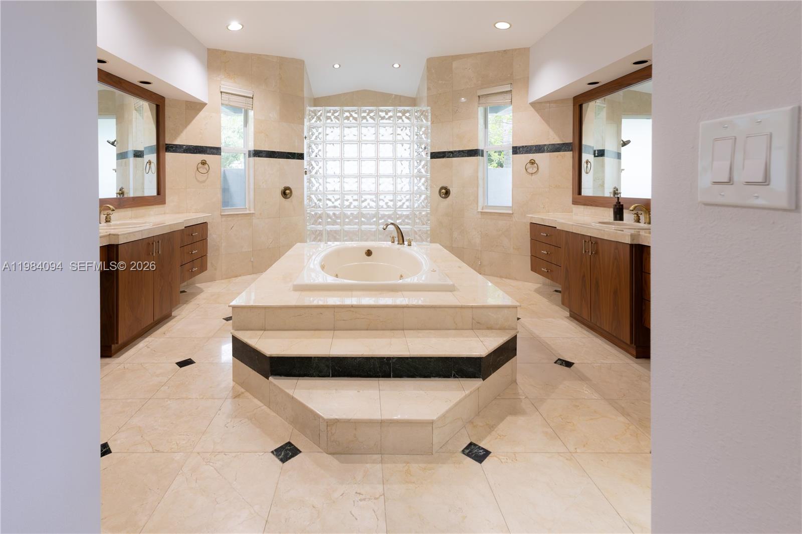 OLD CUTLER PALMS - Residential Lease