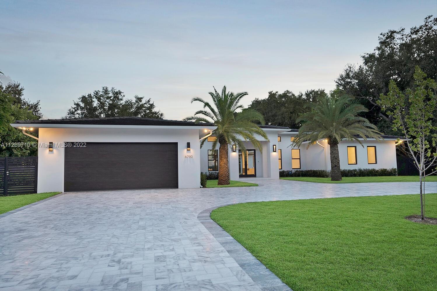 BEVERLY HILLS - Residential