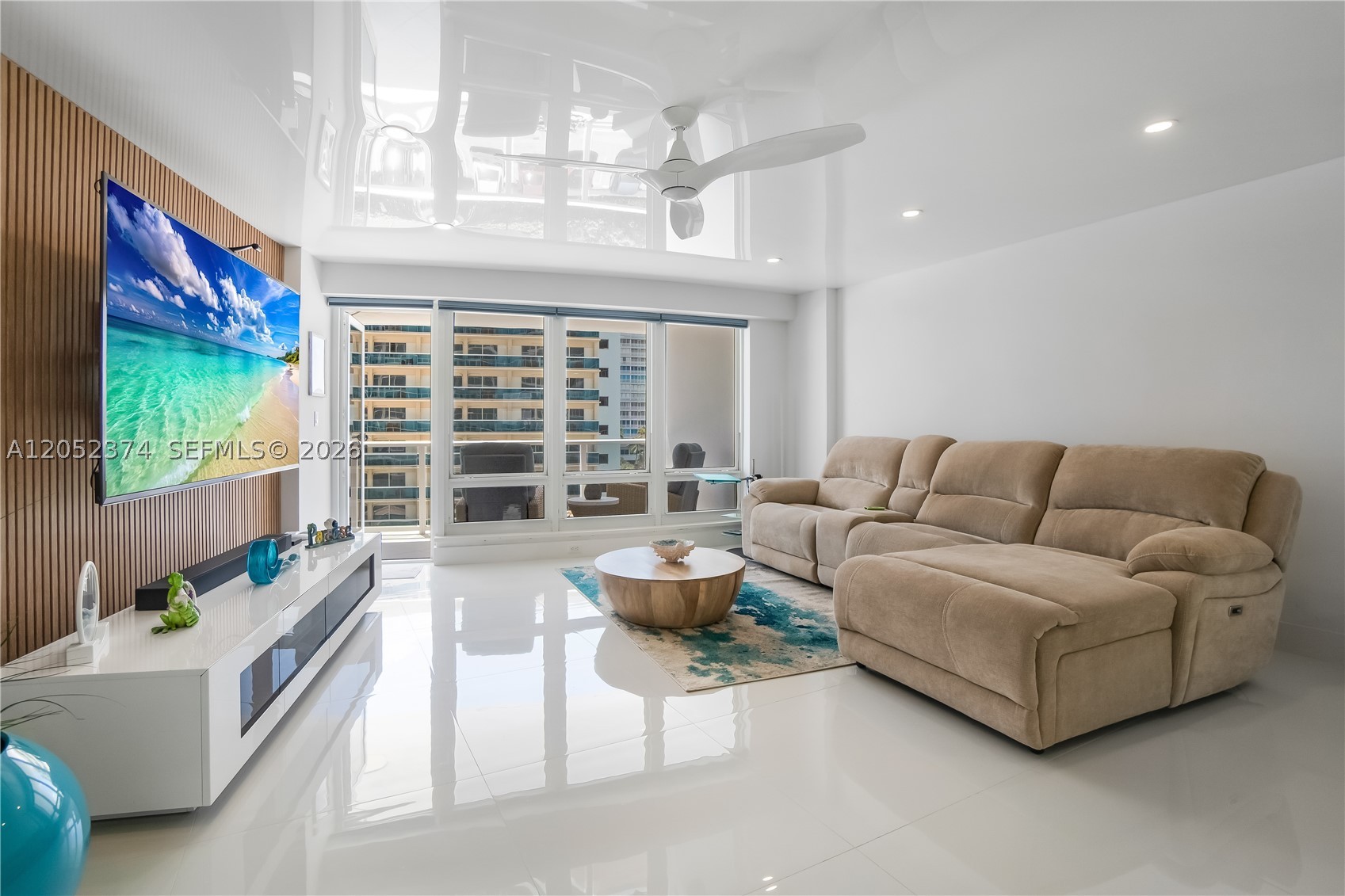 GALLEON CONDO - Residential