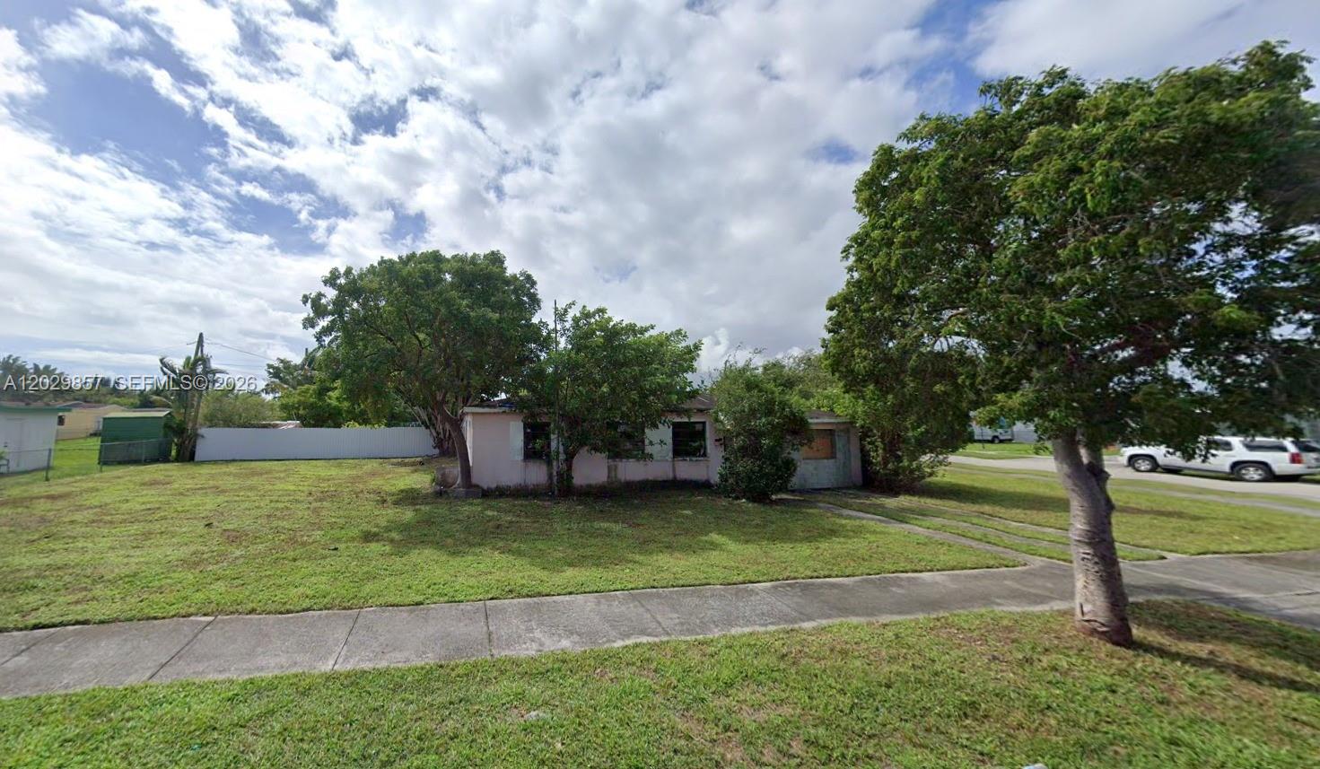 ARCOLA GARDENS - Residential