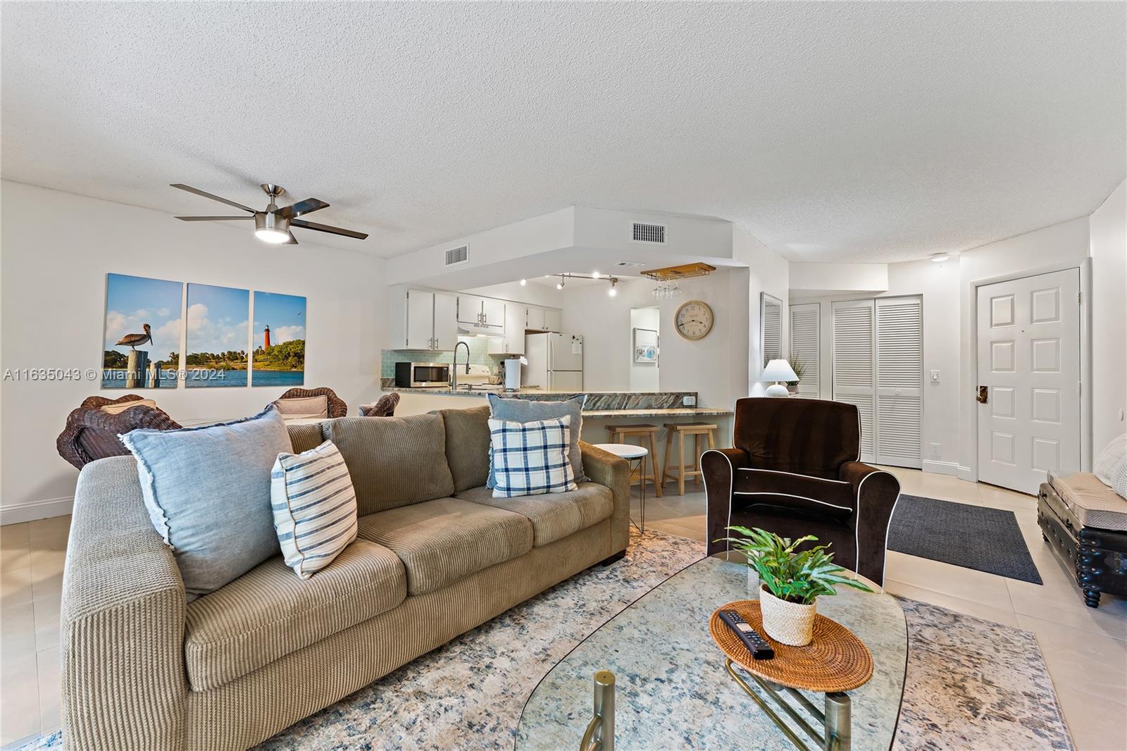SEA RISE CONDO - Residential Lease