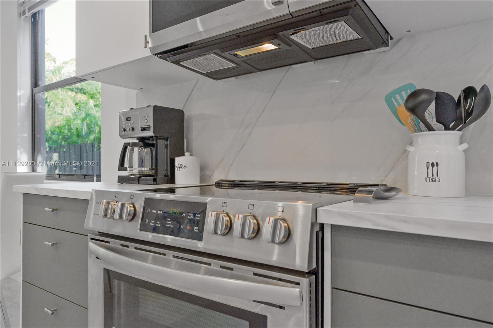 AVALON SUB - Residential Lease