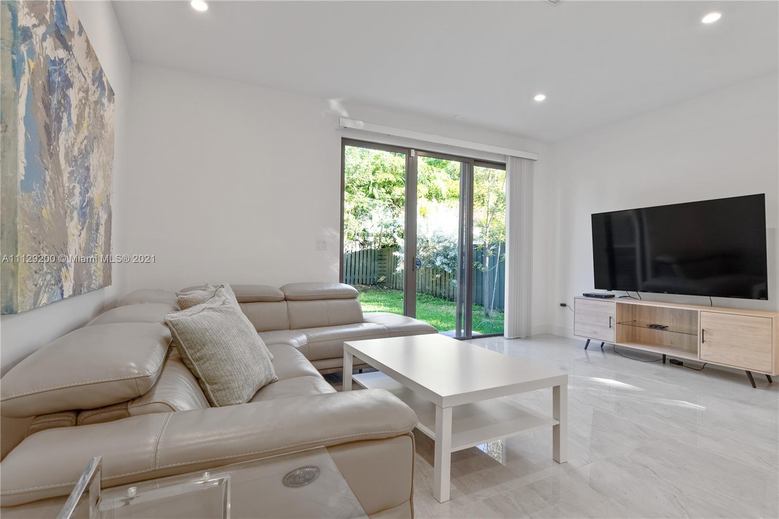 AVALON SUB - Residential Lease