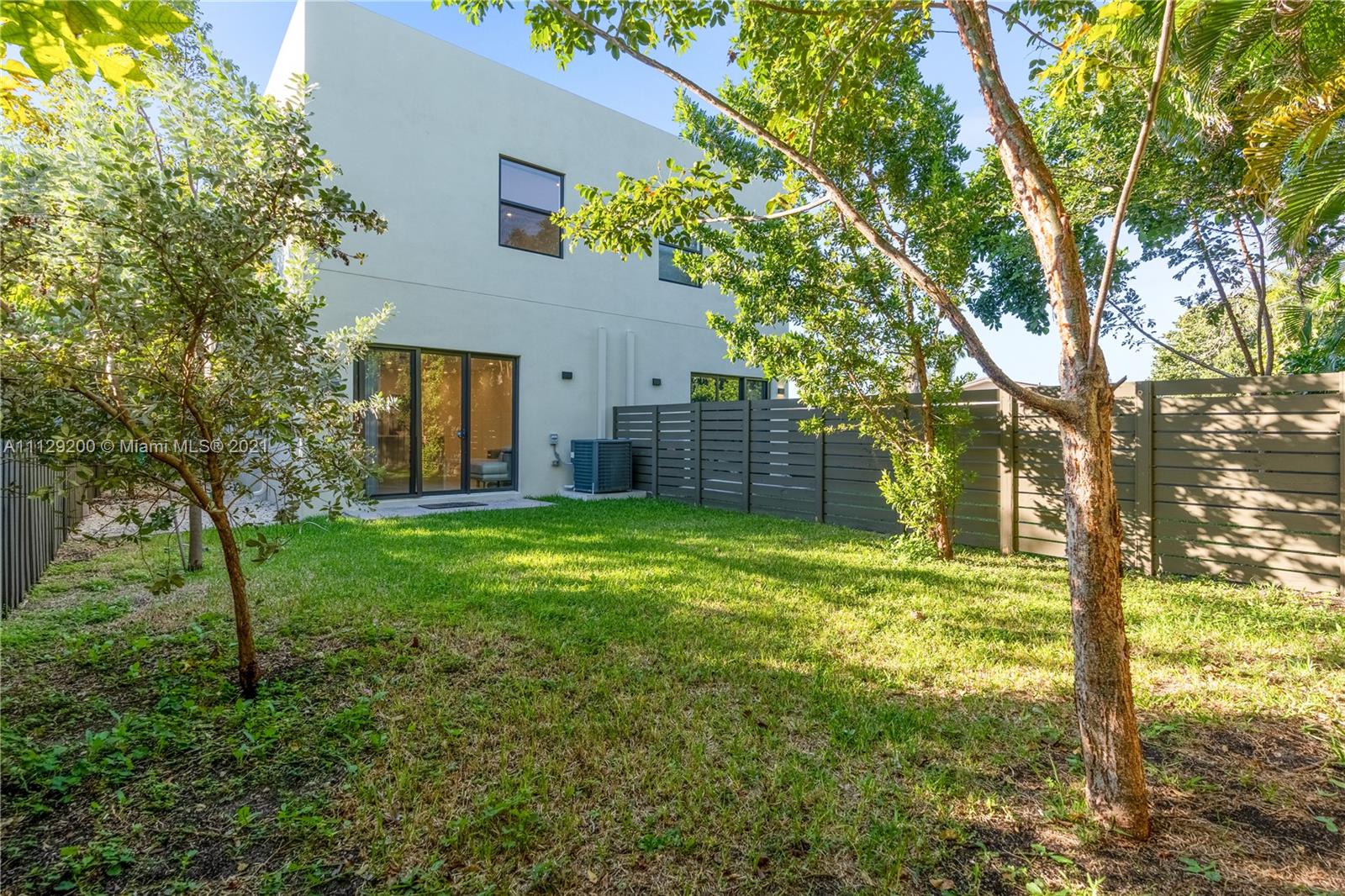 AVALON SUB - Residential Lease