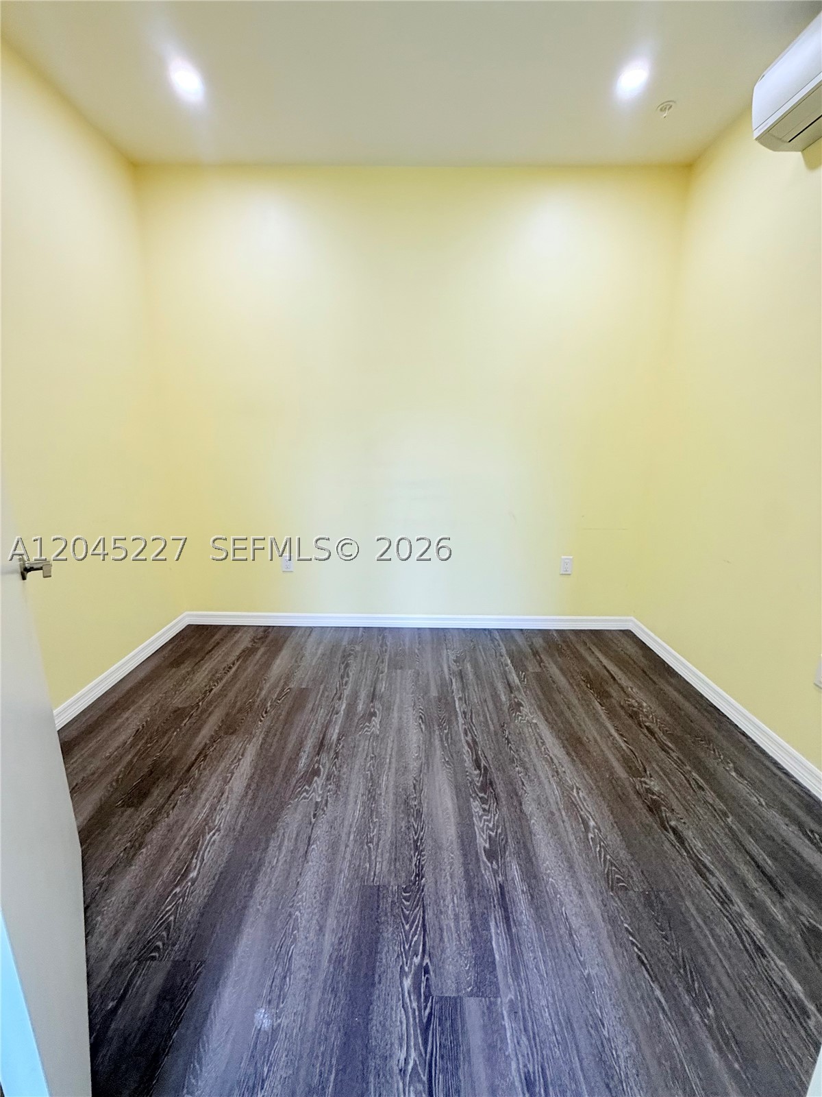 PORT ST LUCIE SECTION 33 - Residential Lease