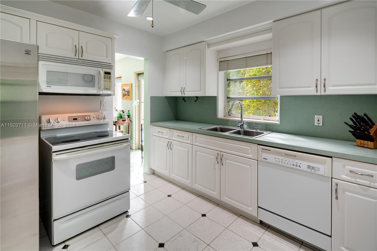 SAN JUAN HEIGHTS - Residential