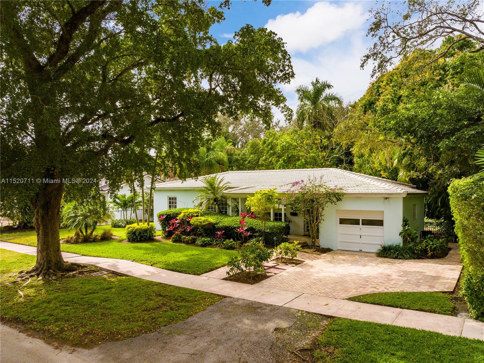 SAN JUAN HEIGHTS - Residential